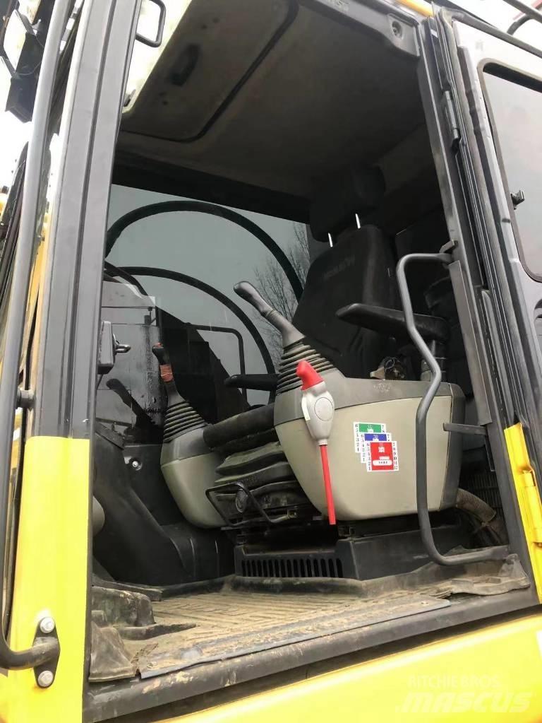 Komatsu PC 210 LC Gravemaskiner på larvebånd