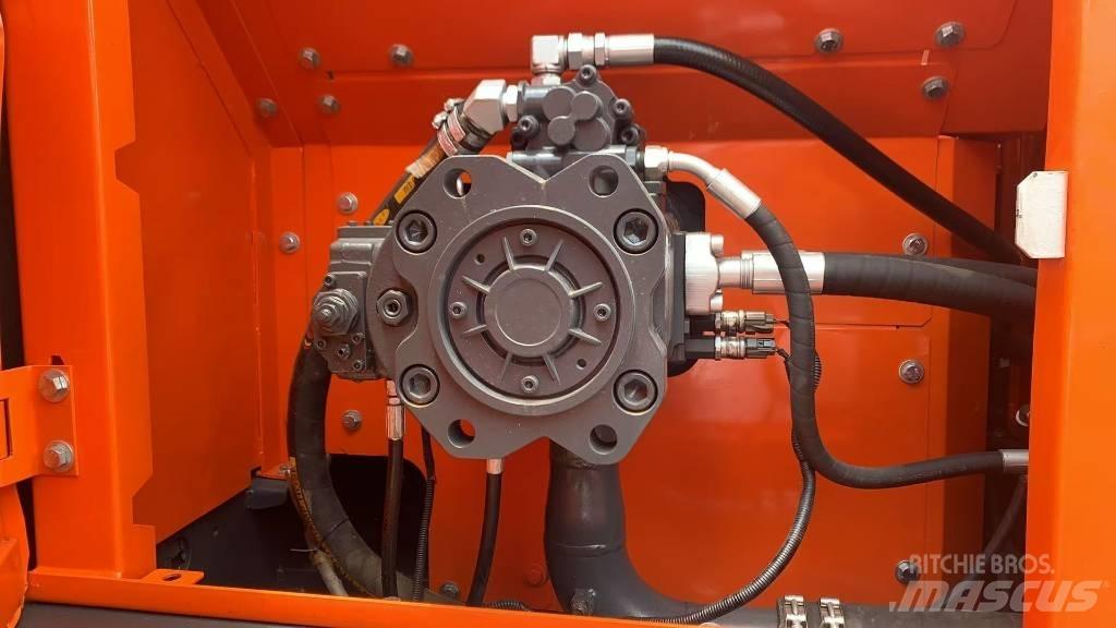 Doosan DX 300 Gravemaskiner på larvebånd