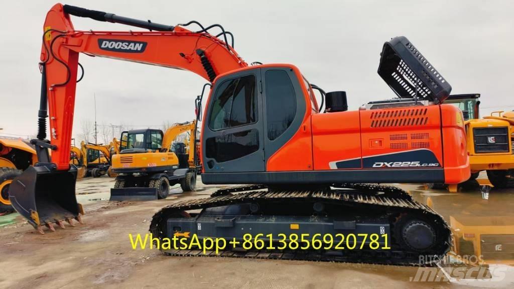 Doosan DX 225 Gravemaskiner på larvebånd