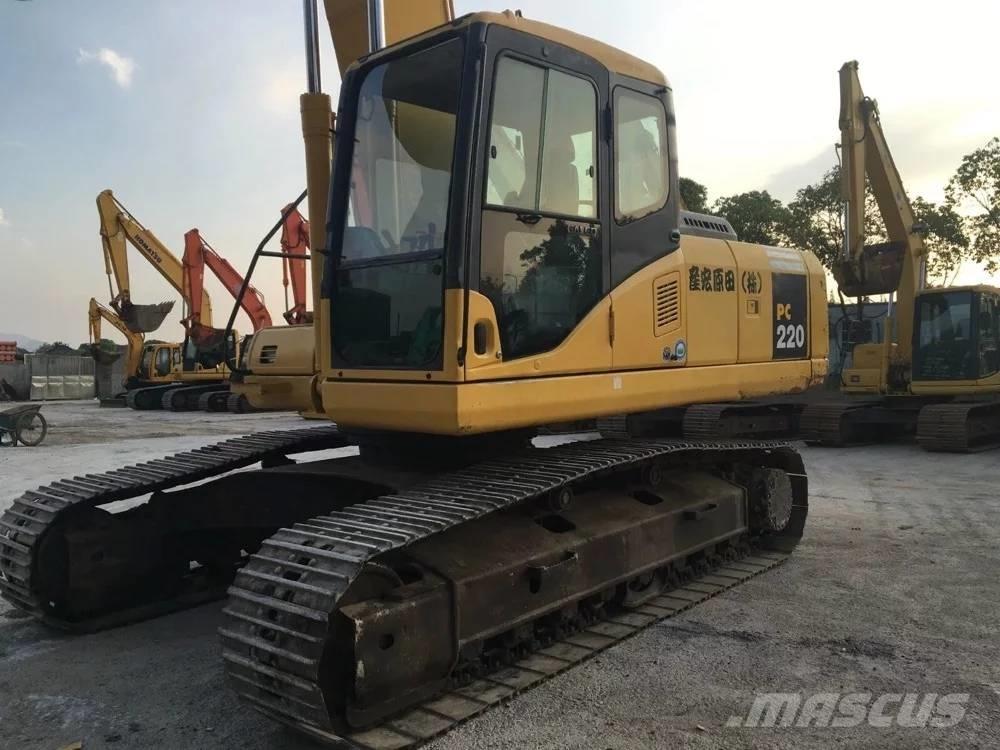 Komatsu PC 220-7 Gravemaskiner på larvebånd