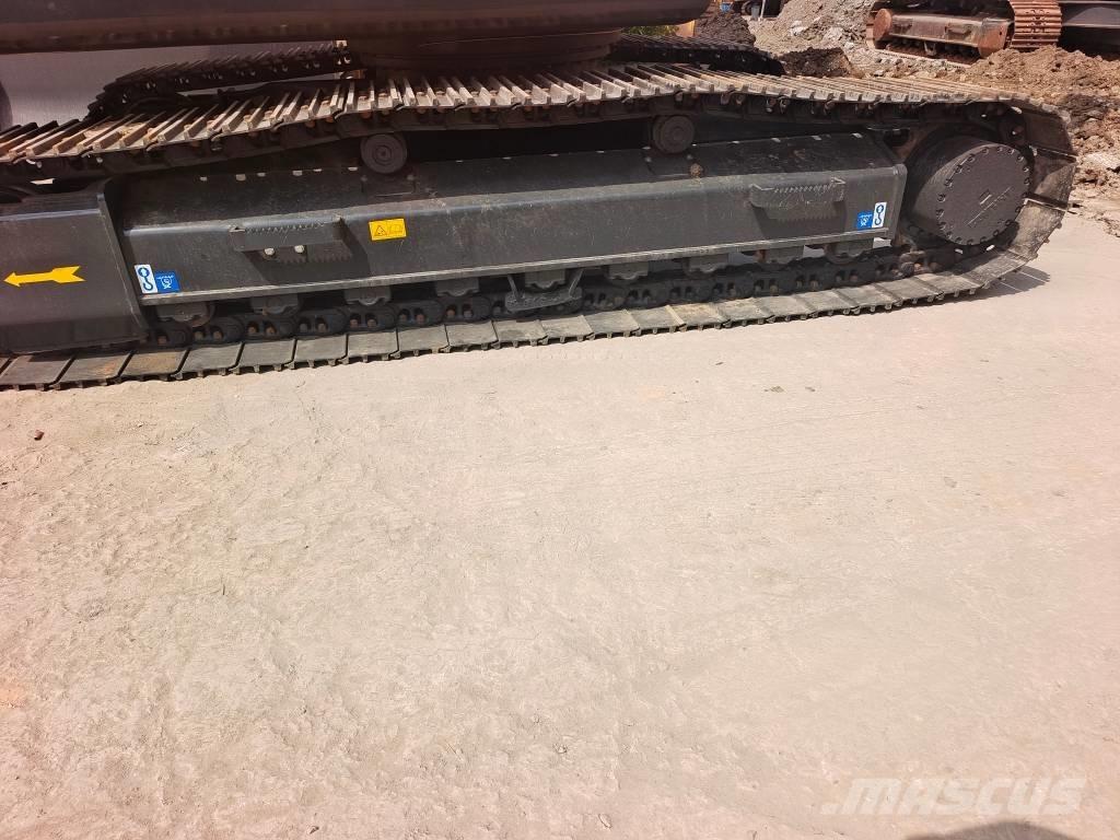 Hyundai HX 220 HD Gravemaskiner på larvebånd