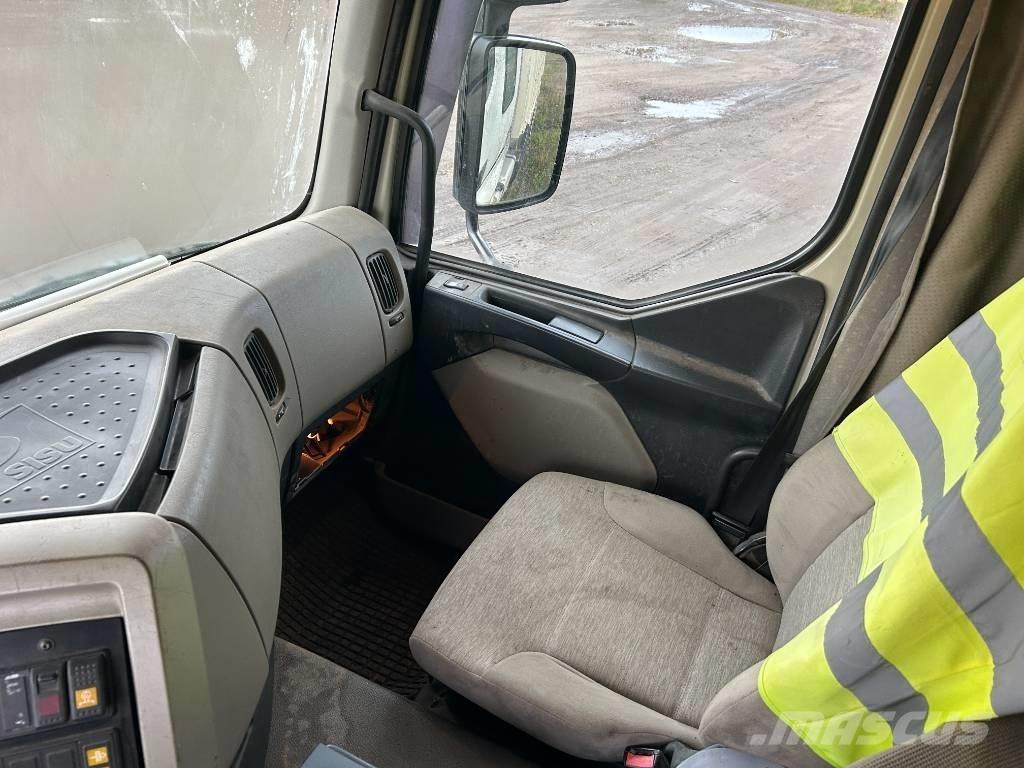 Sisu C600 Lastbiler med tip