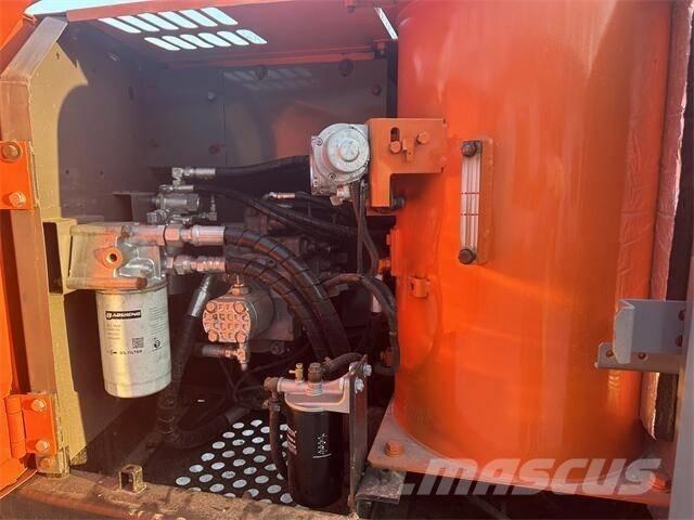 Hitachi ZX120 Gravemaskiner på larvebånd