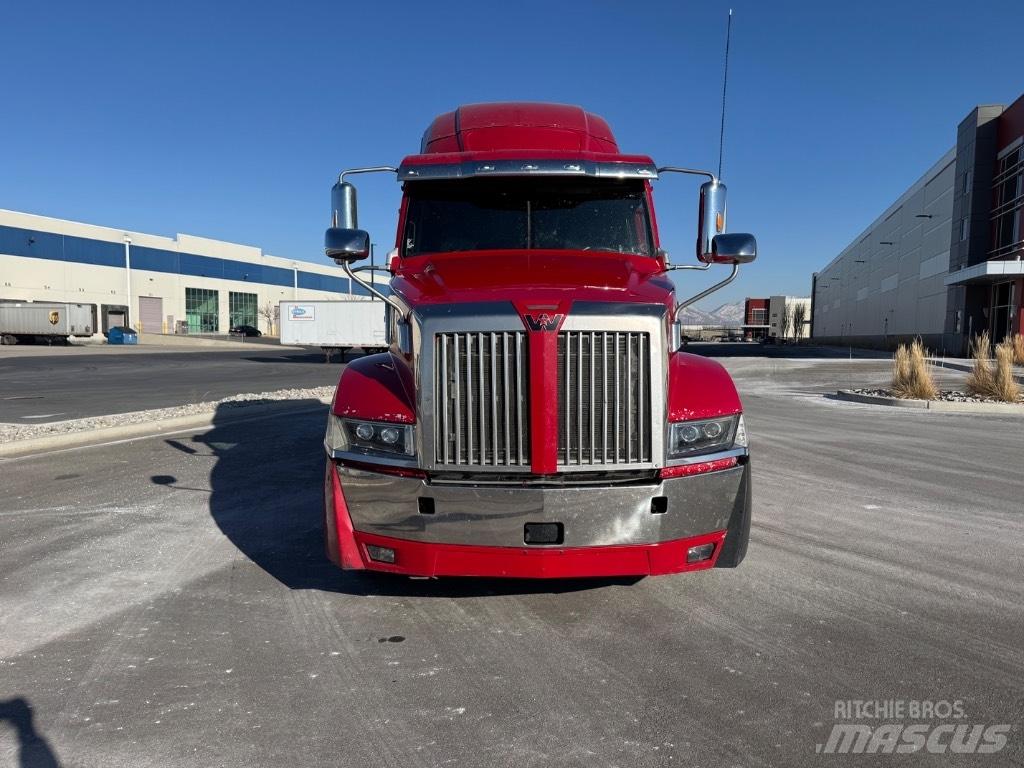Western Star 5700 XE Trækkere