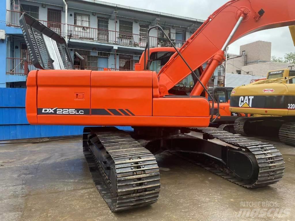 Doosan dx225 Gravemaskiner på larvebånd