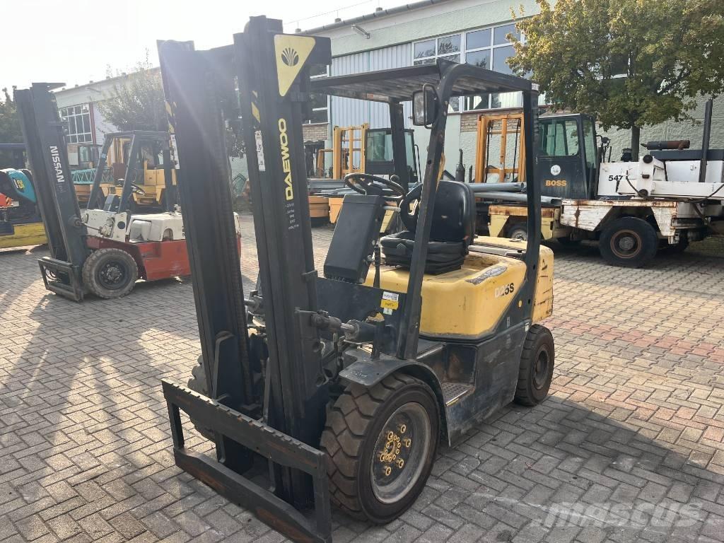 Daewoo D25S3 V-2311 Diesel gaffeltrucks