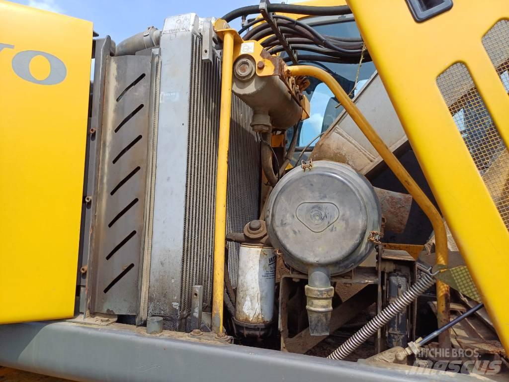 Volvo EW 160 B Gravemaskiner på hjul