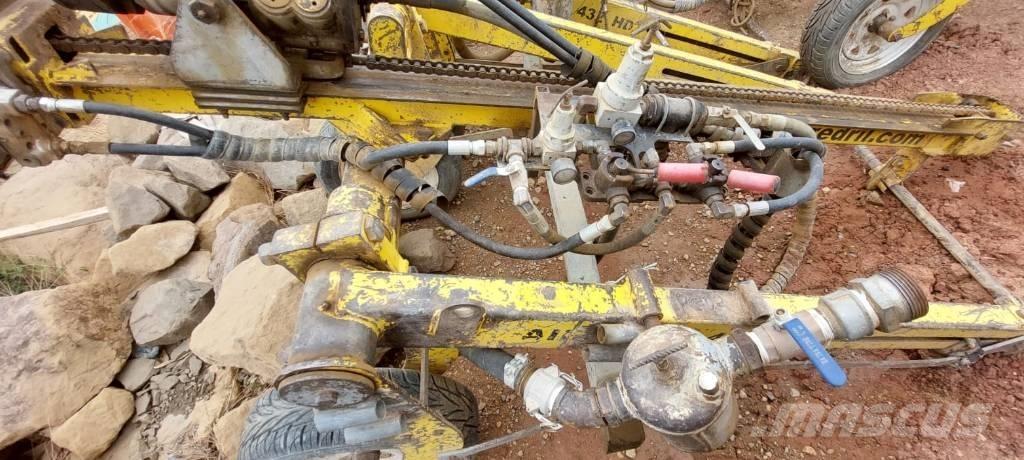  Coredril l A 432 HD Overfladeboreudstyr / Borerigge