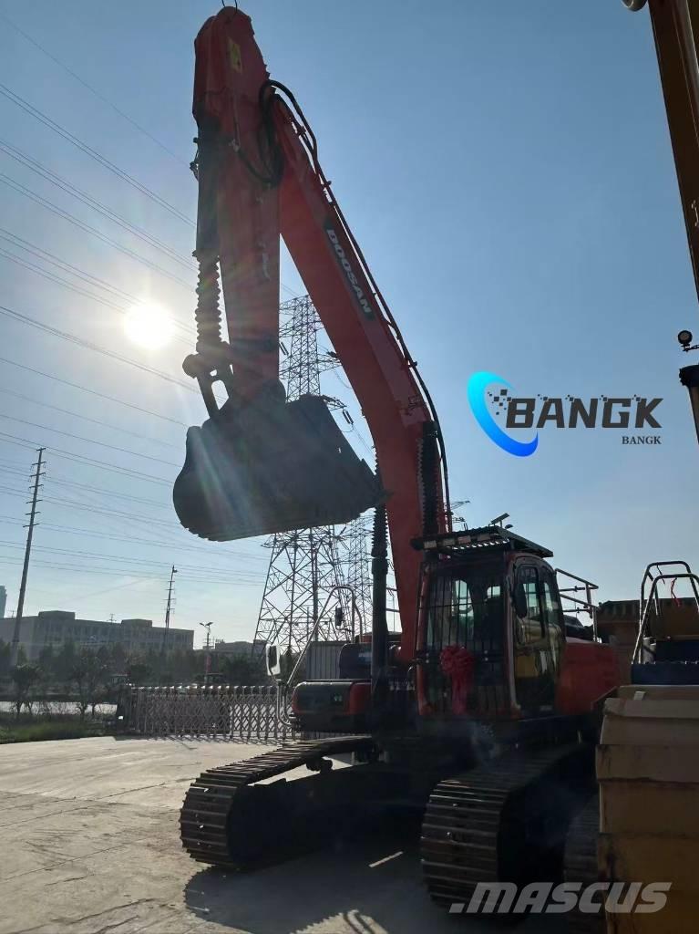 Doosan DX 340 Gravemaskiner på larvebånd