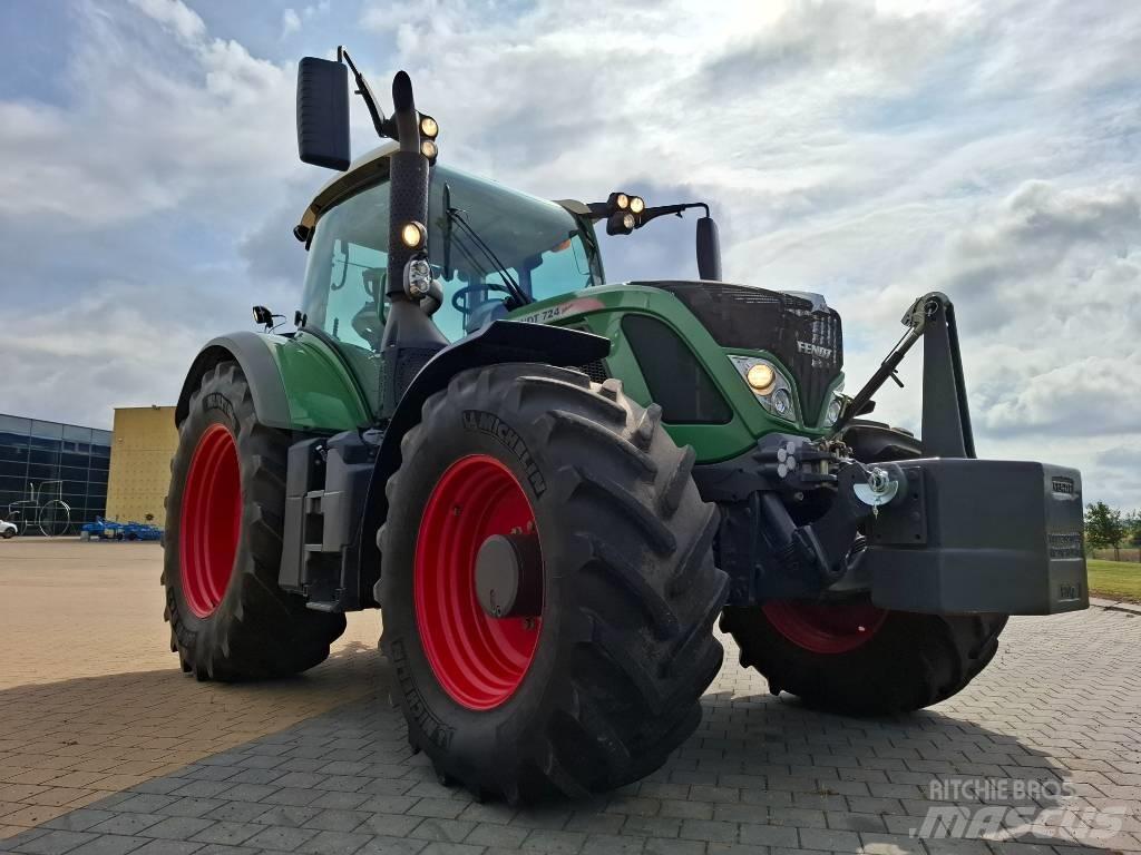 Fendt 724 Profi Traktorer