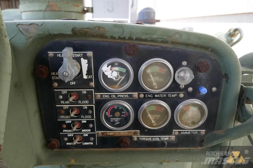 CAT D7F Ex-army Bulldozer på larvebånd
