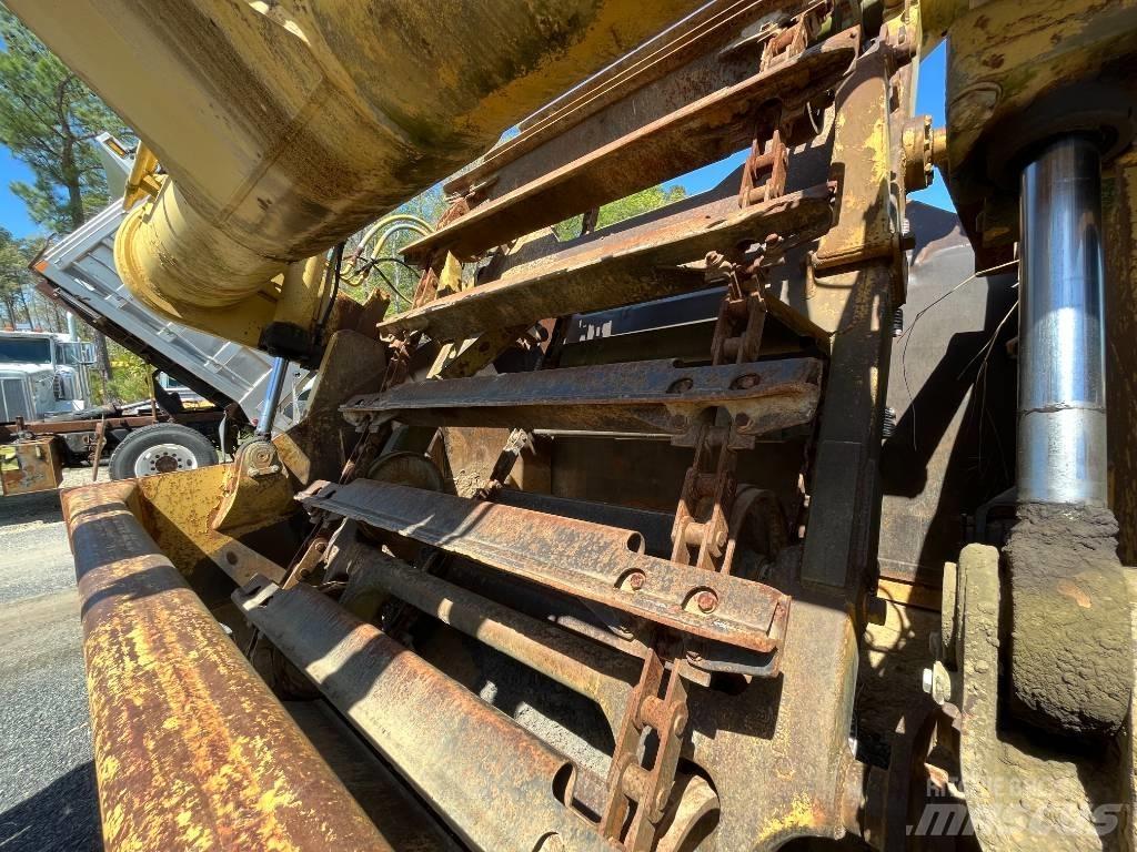CAT 615 C Skrabere