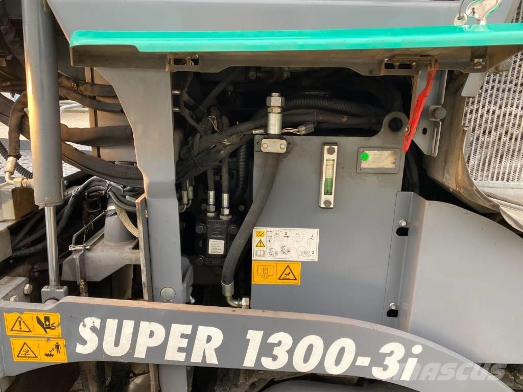 Vögele SUPER 1300-3I Asfaltudlæggere