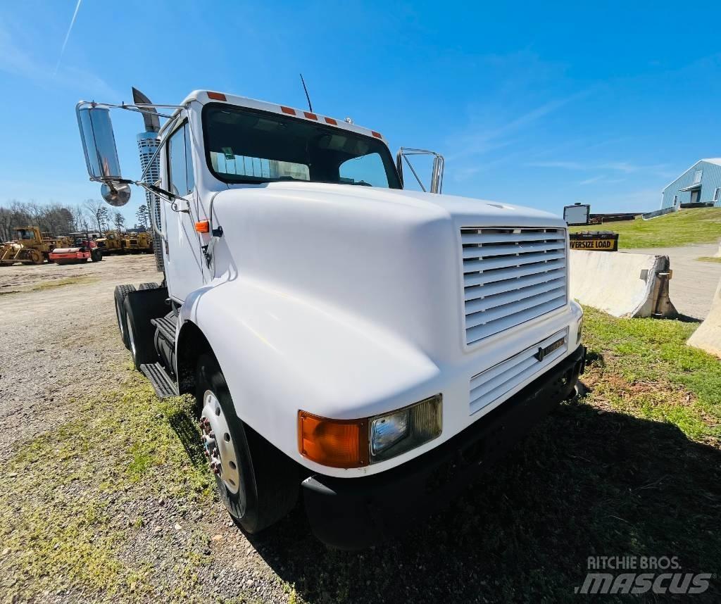 International 8200 Trækkere