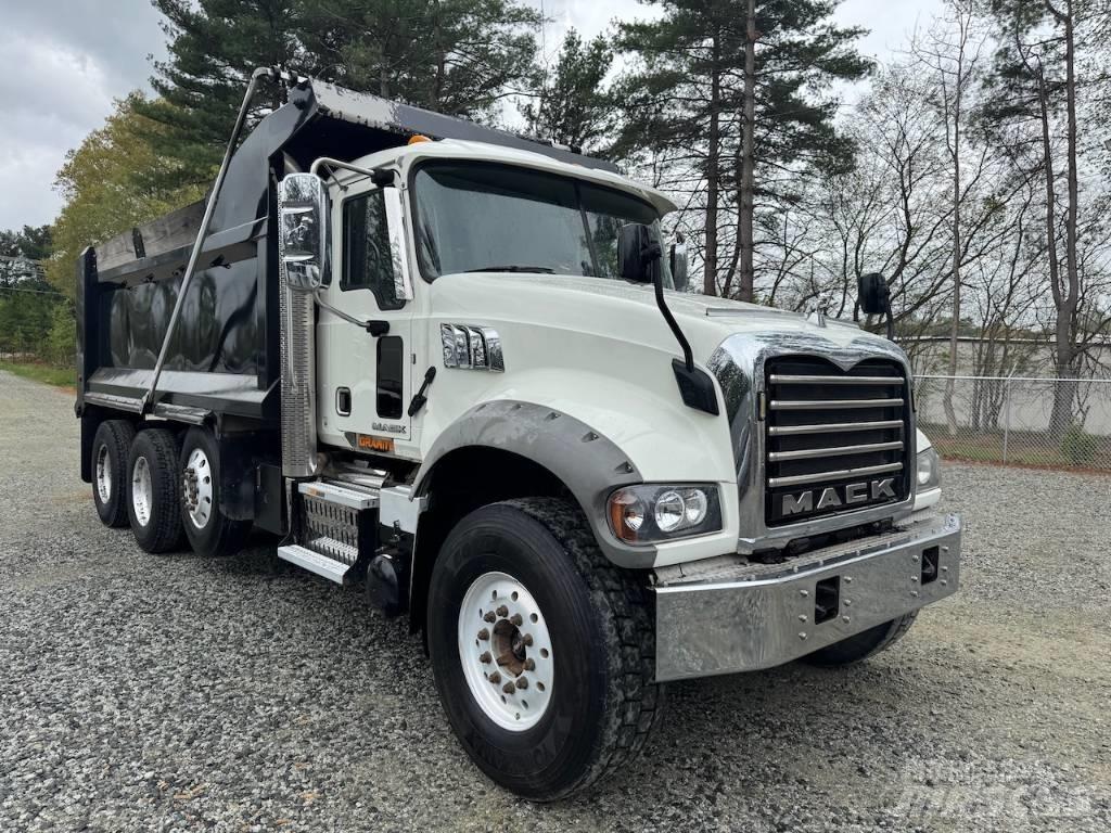 Mack GU433 Lastbiler med tip