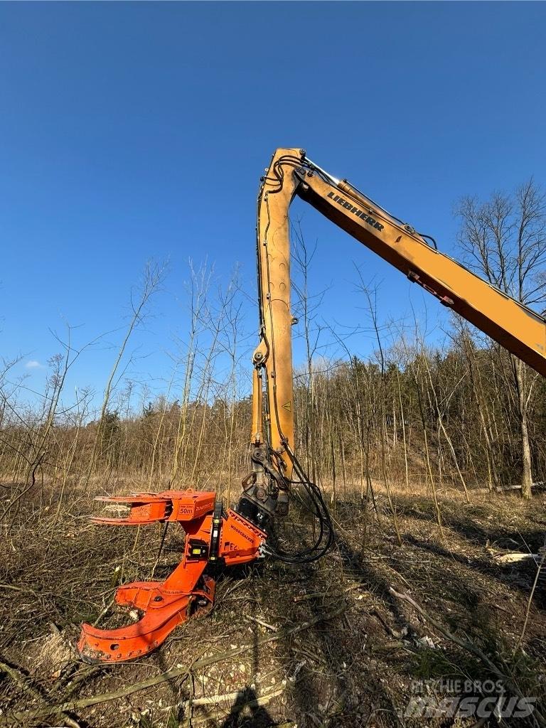 Liebherr R 926 LC NL Gravemaskiner med lang gravebom