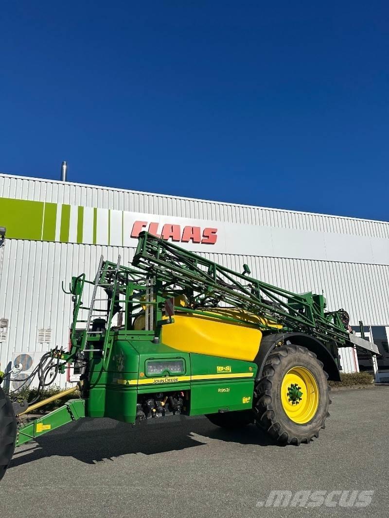 John Deere R952 i Trailersprøjter