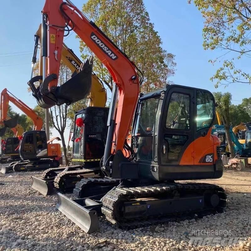 Doosan DX 60 Gravemaskiner på larvebånd