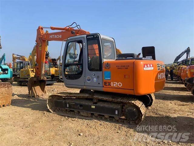 Hitachi EX 120 Gravemaskiner på larvebånd