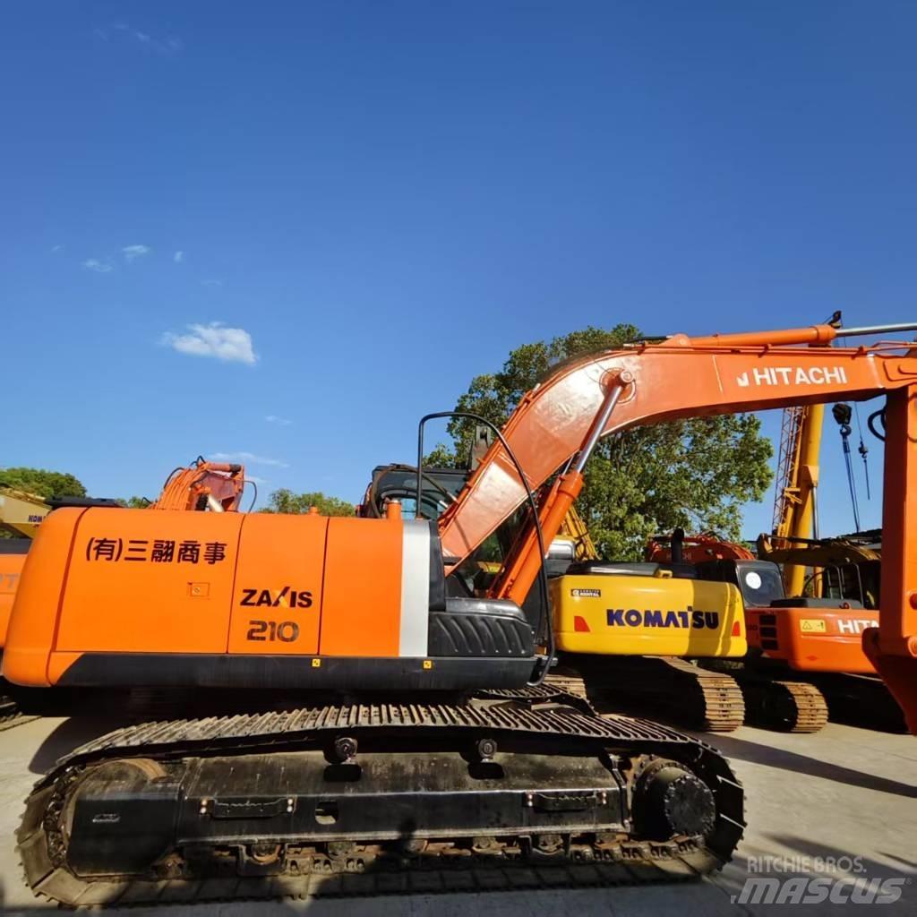 Hitachi ZX 210 Gravemaskiner på larvebånd
