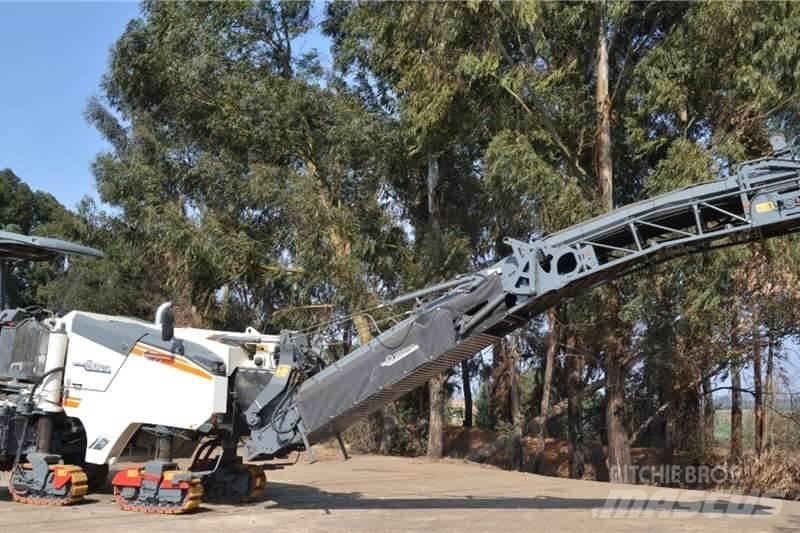 Wirtgen W130F Andre lastbiler
