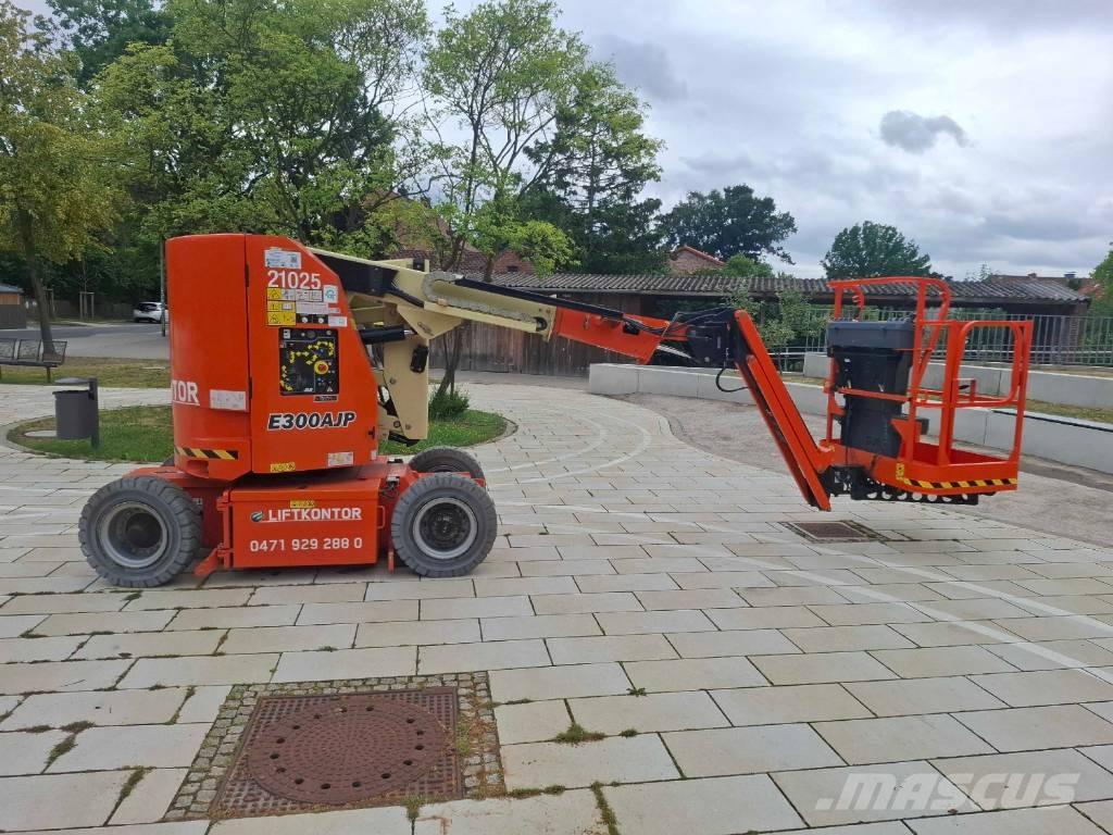 JLG E 300 AJP Bomlifte med knækarm
