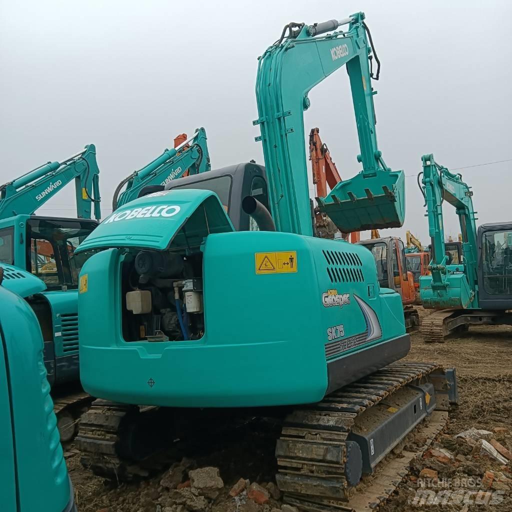 Kobelco SK75-8 Midi-gravemaskiner 7t - 12t