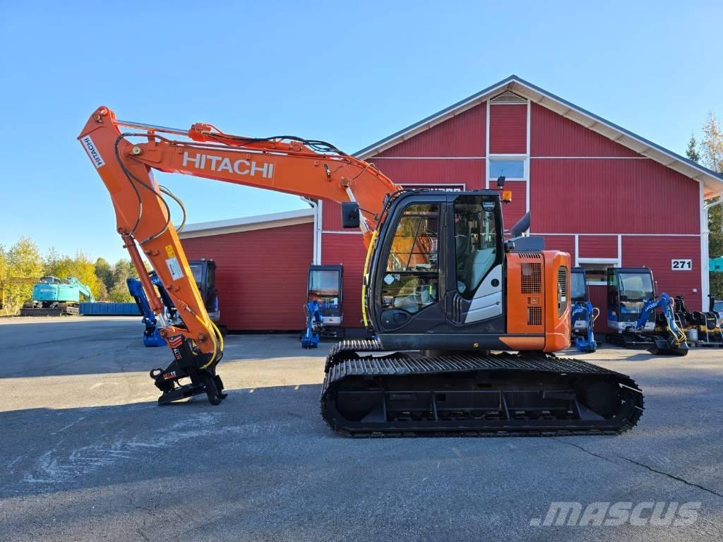 Hitachi ZX 135 US-6 Gravemaskiner på larvebånd