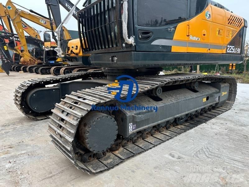 Hyundai 225LC-9S Gravemaskiner på larvebånd