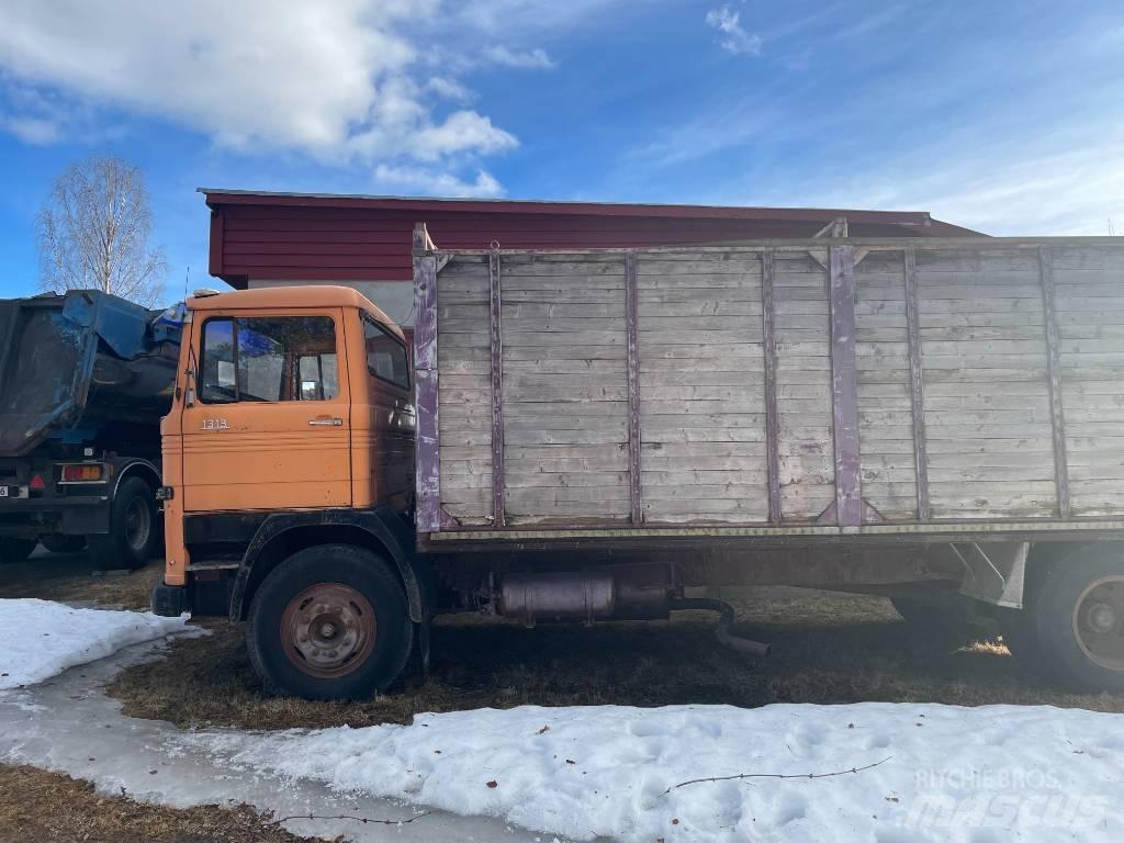 Mercedes-Benz LP1313 Lastbiler til dyretransport