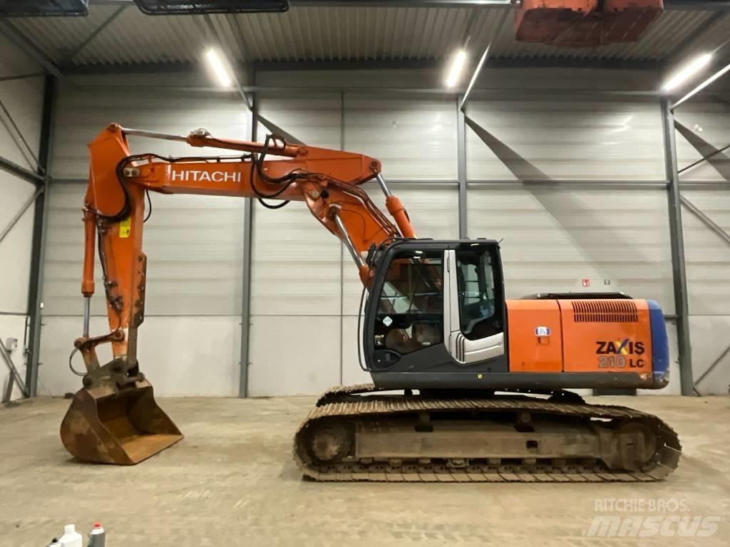 Hitachi ZX 210 LC-3 Gravemaskiner på larvebånd