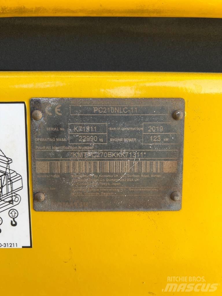 Komatsu PC210NLC-11 Gravemaskiner på larvebånd