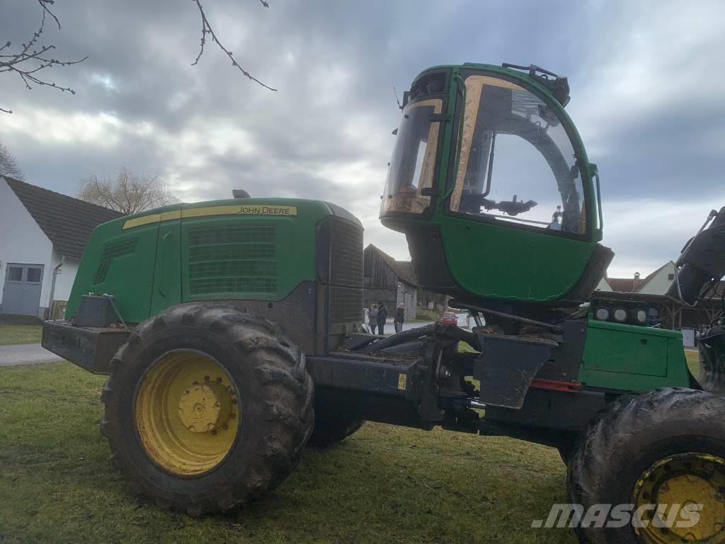 John Deere 1470 E Skovningsmaskiner
