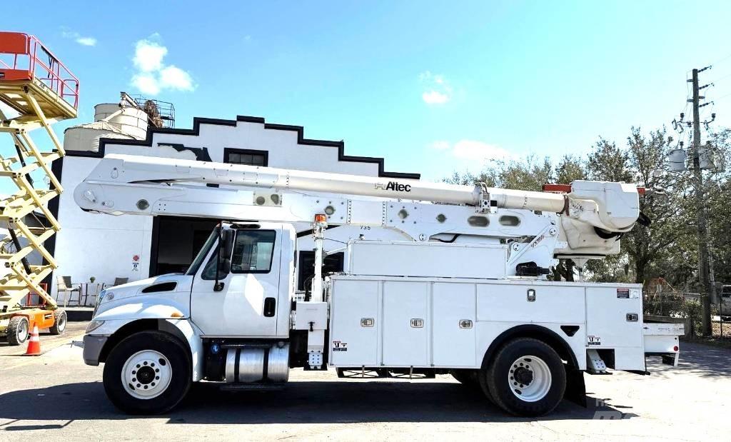 International 4300 Lastbilmonterede lifte