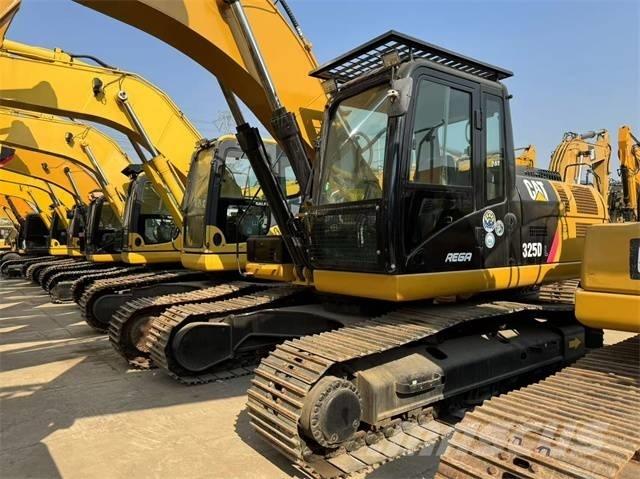 CAT 325 D L Gravemaskiner på larvebånd