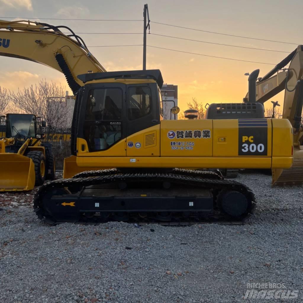 Komatsu PC 300 Gravemaskiner på larvebånd