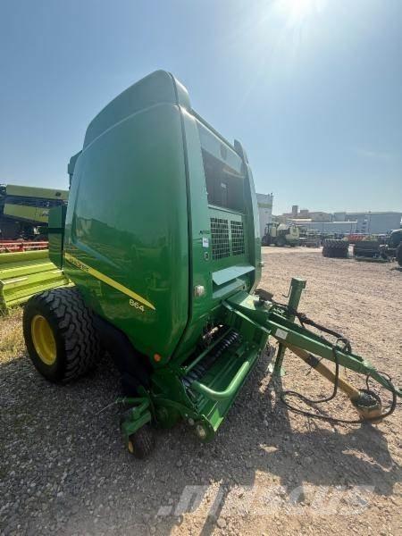 John Deere 864 Rundballe-pressere