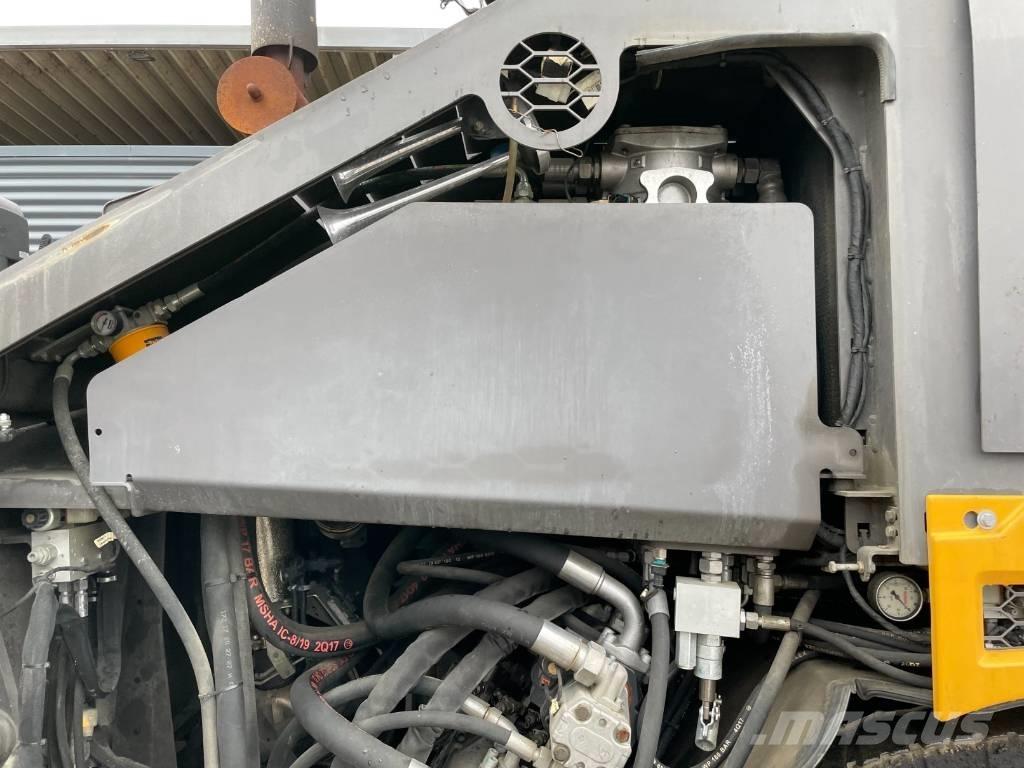 Volvo P6870 ABG Asfaltudlæggere