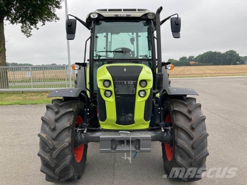 CLAAS AXOS 240 Traktorer