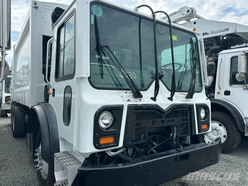 Mack MRU 633 Renovationslastbiler