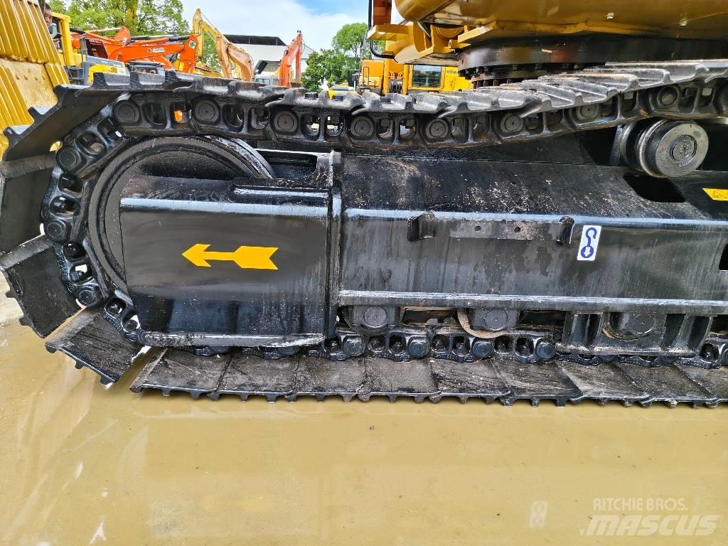 CAT 330 D2 L Gravemaskiner på larvebånd