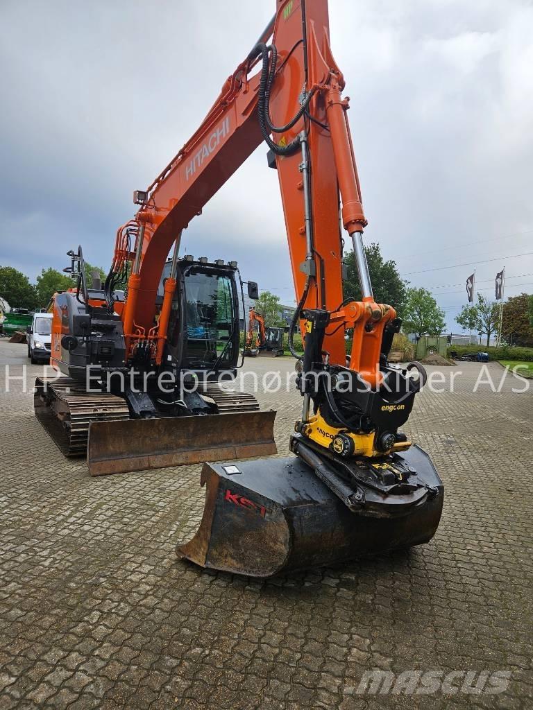 Hitachi ZX 135 US-7 Gravemaskiner på larvebånd