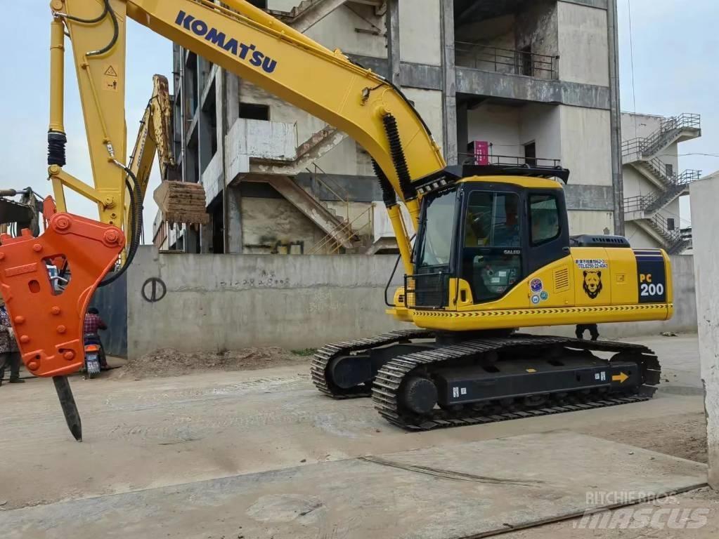 Komatsu PC 200-7L Gravemaskiner på larvebånd