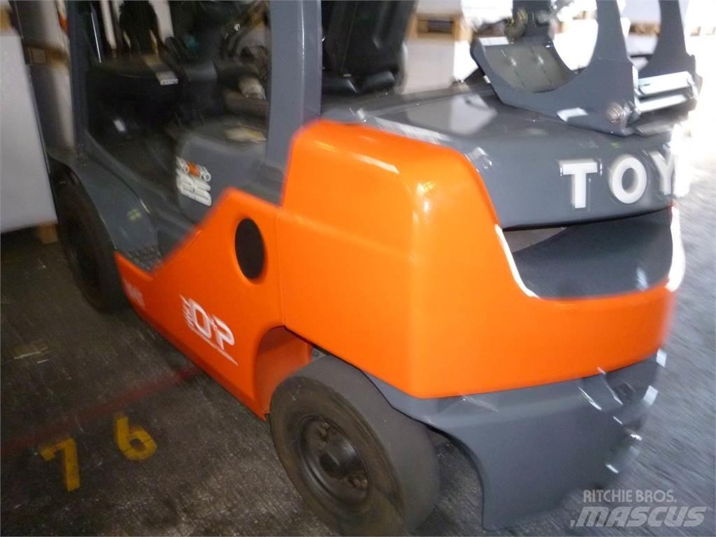 Toyota 02-8FGF25 LPG gaffeltrucks