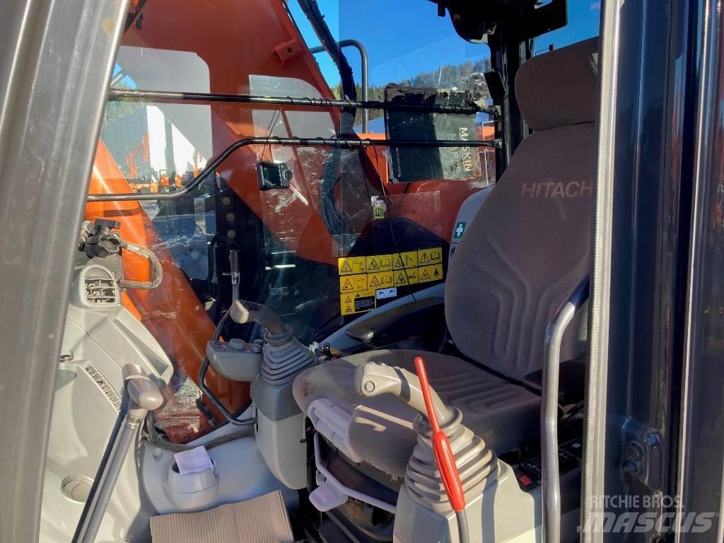 Hitachi ZX225USLC-5 Gravemaskiner på larvebånd