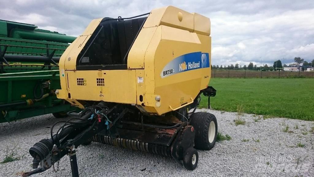 New Holland BR750A Rundballe-pressere