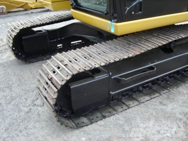 CAT 311F Gravemaskiner på larvebånd
