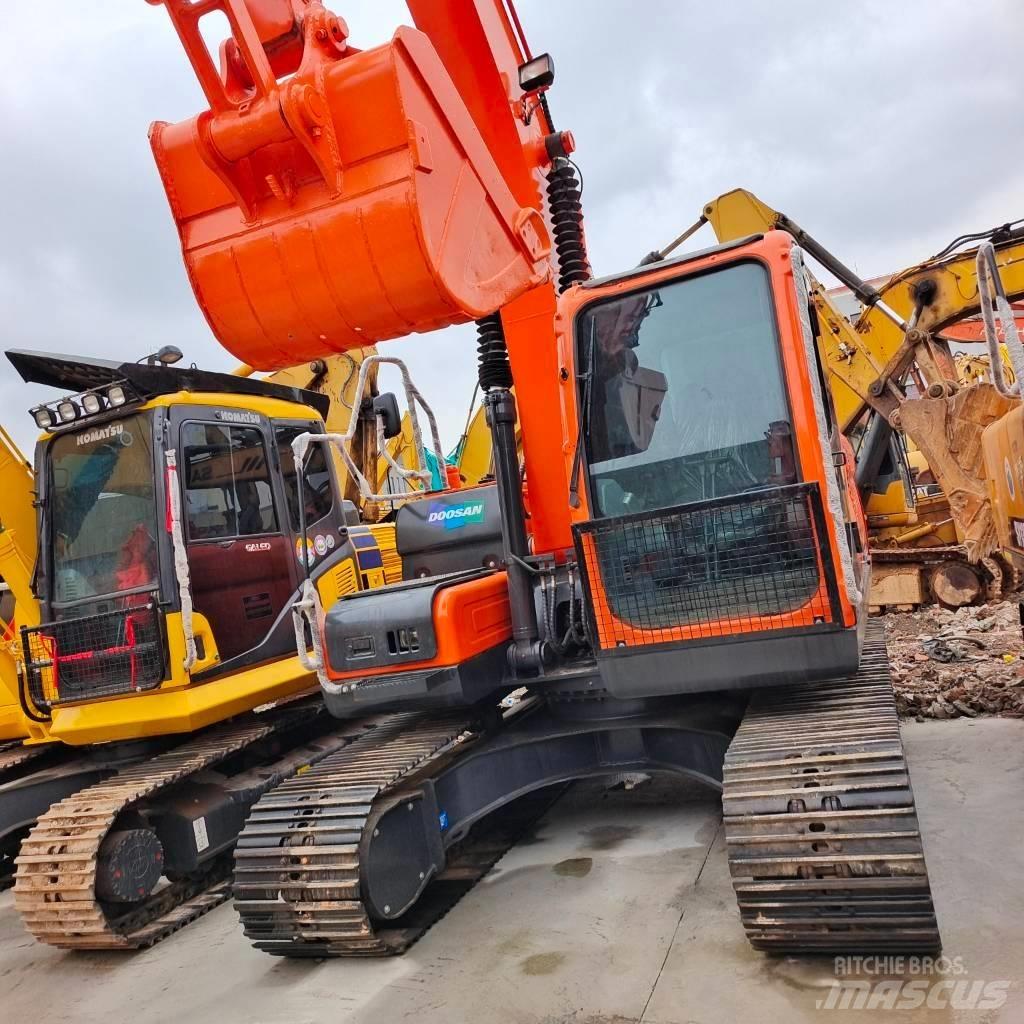 Doosan DX 150 LC Gravemaskiner på larvebånd