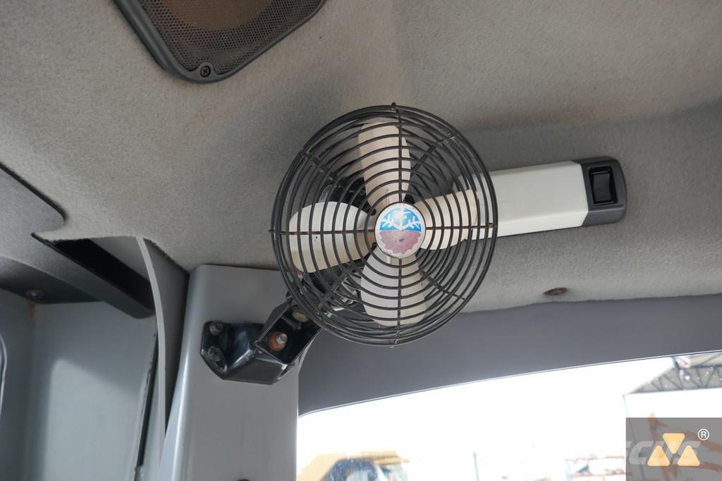 CAT 120M Vejhøvle / Gradere