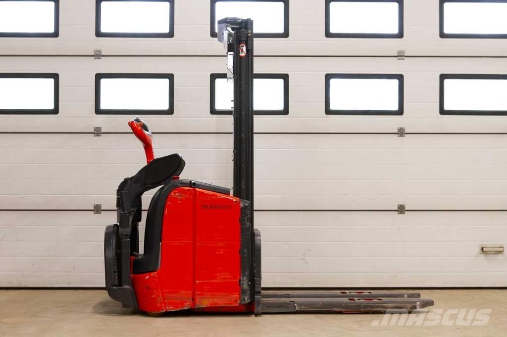 Linde L 14 Selvkørende stablere